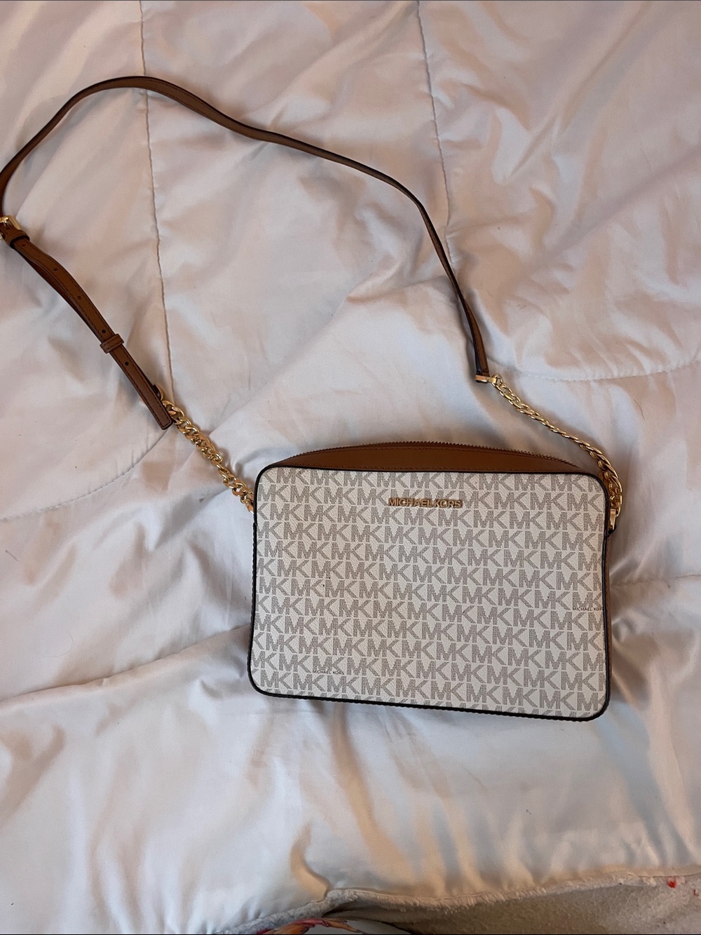 Michael Kors Cream/Brown Signature Crossbody with Gold Chain